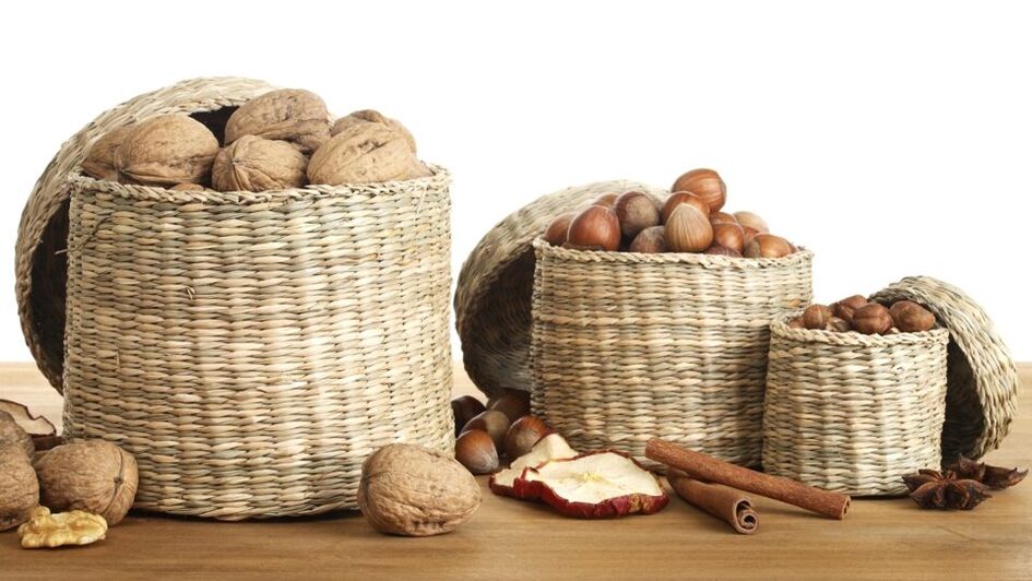 Las nueces son un producto saludable que aumenta efectivamente la potencia en los hombres. 